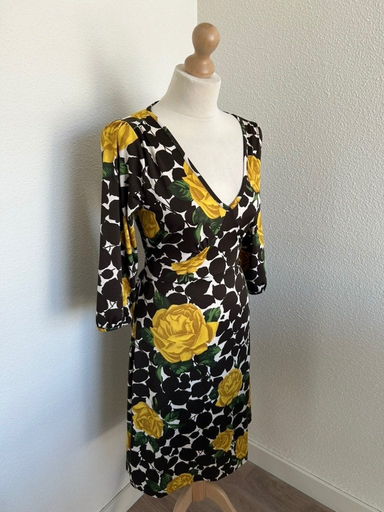 King Louie maat M bruin geel rozen jurkje 1770, Kleding | Dames, Maat 38/40 (M), Bruin, Ophalen of Verzenden, Zo goed als nieuw