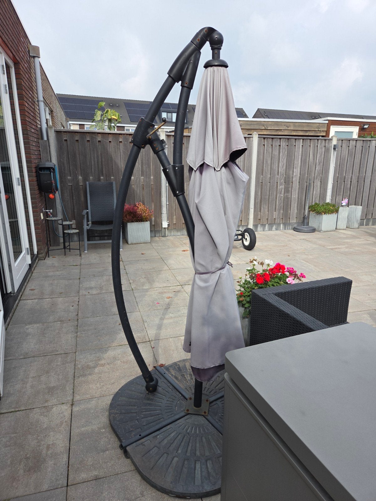 Zweefparasol, Tuin en Terras, Ophalen, Gebruikt, 2 tot 3 meter, Zweefparasol