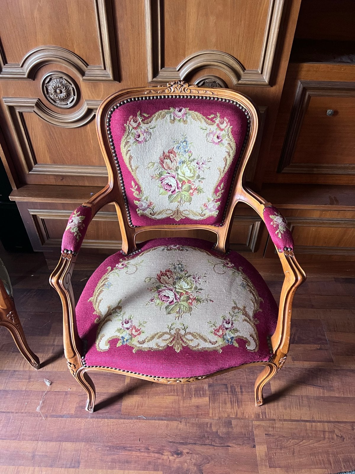 Set van twee brocante stoelen met bloemenpatroon, Ophalen