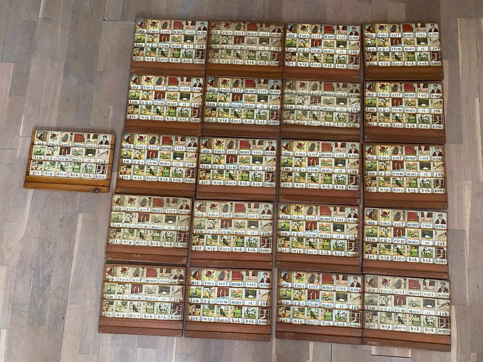 19 Becker leesplankjes "Aap, Roos, Zeef" met letters, Ophalen of Verzenden