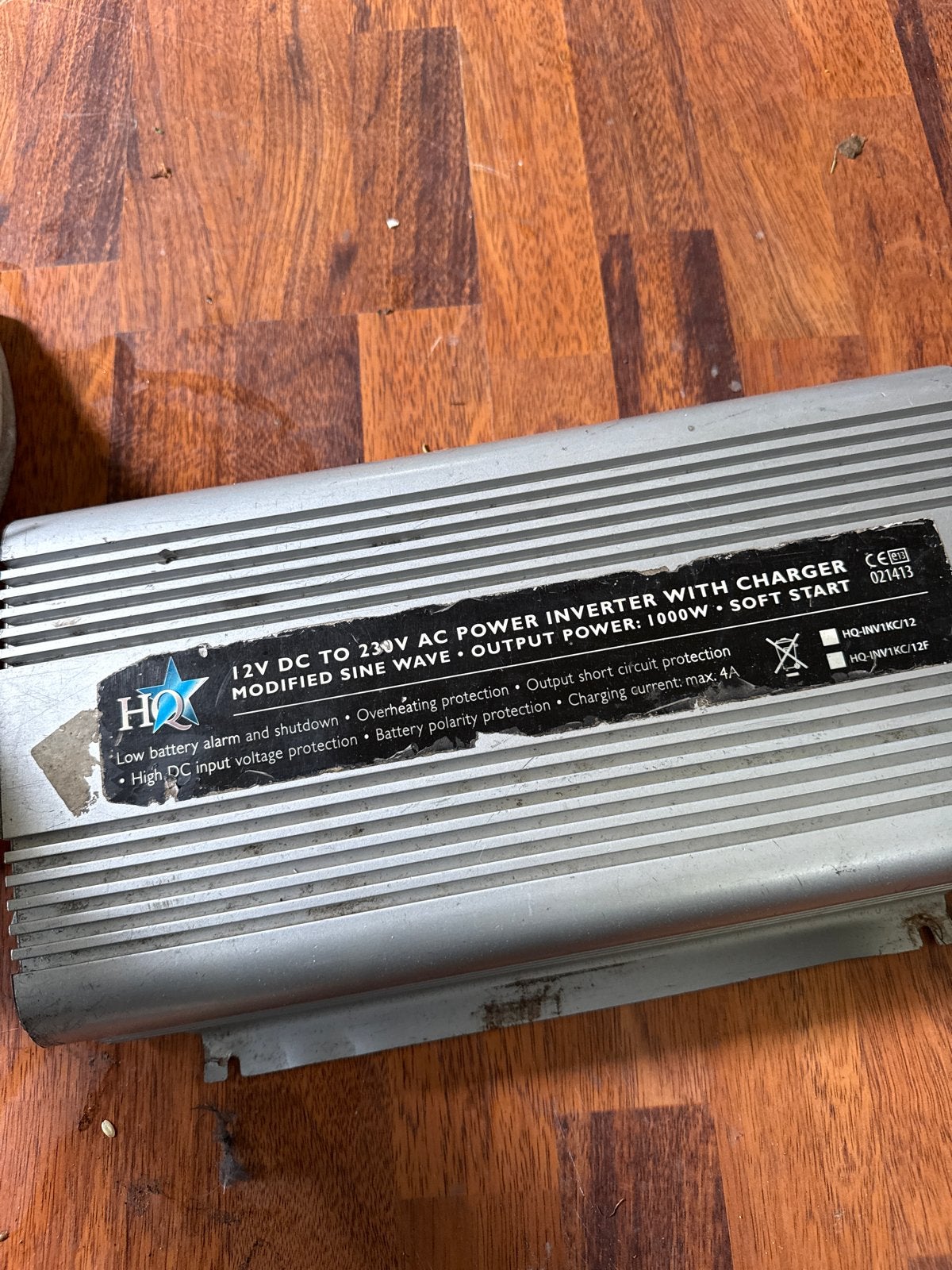 Omvormer 1000W 12V DC naar 230V AC met lader, Ophalen of Verzenden, Gebruikt, Universele onderdelen