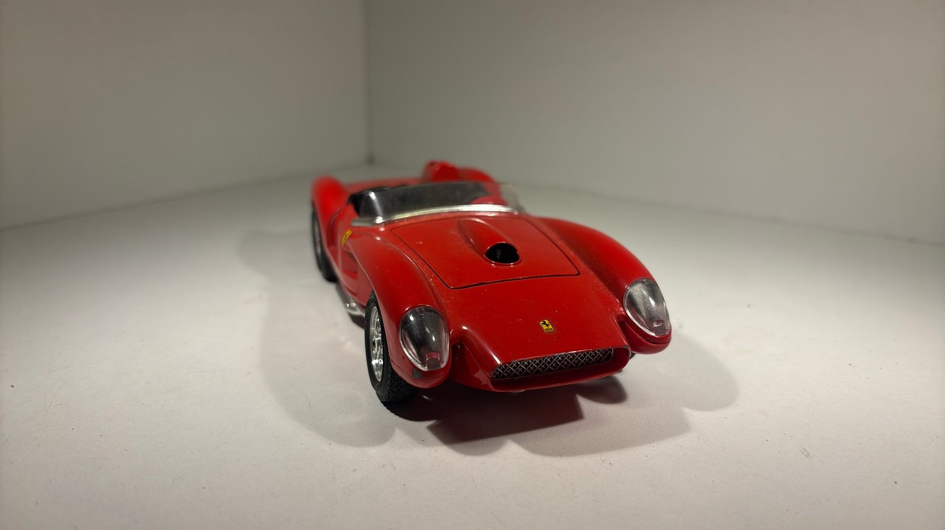 Ferrari 250 testa rossa Bburago 1.24, Ophalen of Verzenden, Bburago, A, A