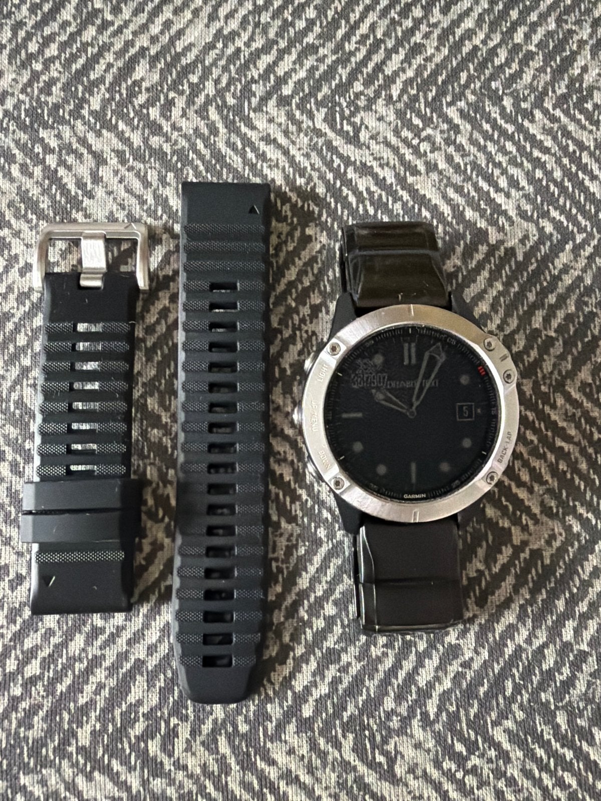 Garmin Fenix 6 - Zwart met extra bandje, Ophalen, Zwart, Zo goed als nieuw, Waterdicht
