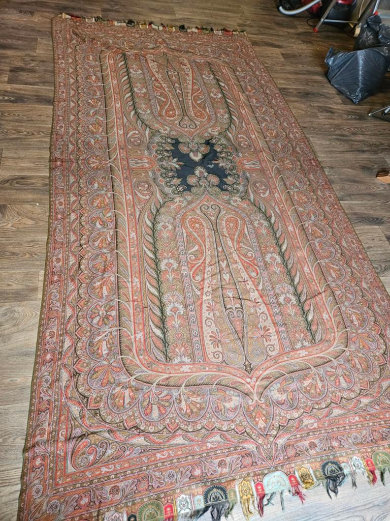 Twee mooie sjaals/kleden met paisley patroon, 325x160 cm, Ophalen of Verzenden