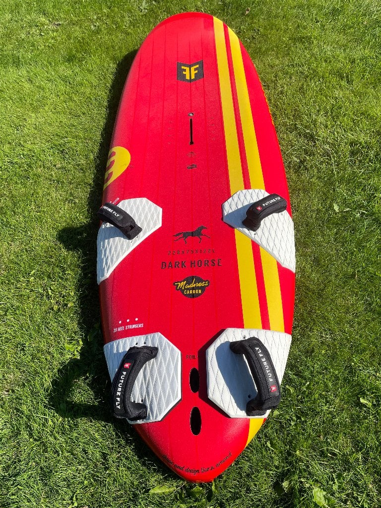 Windsurfing Future Fly Dark Horse 122 l, Watersport en Boten, Met voetbanden, Gebruikt, Minder dan 250 cm, Plank