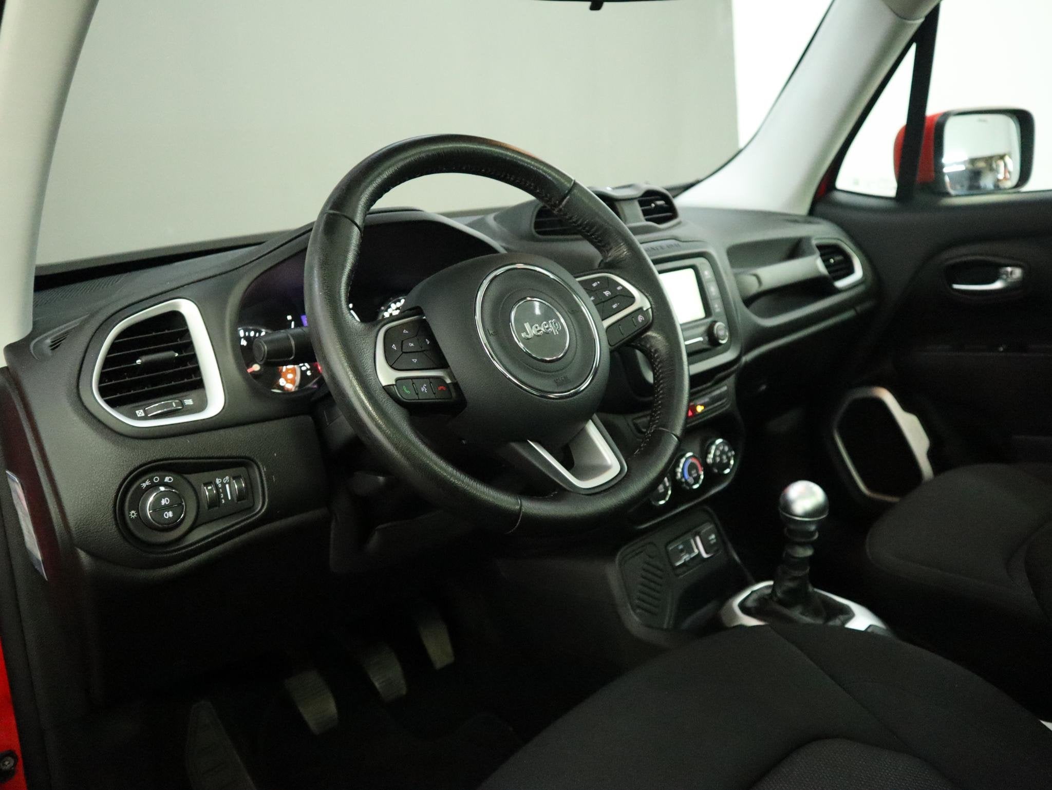 Jeep Renegade 1.4 MultiAir Freedom | Navigatie, Auto's, Voorwielaandrijving, Dealer onderhouden, Stof, Gebruikt