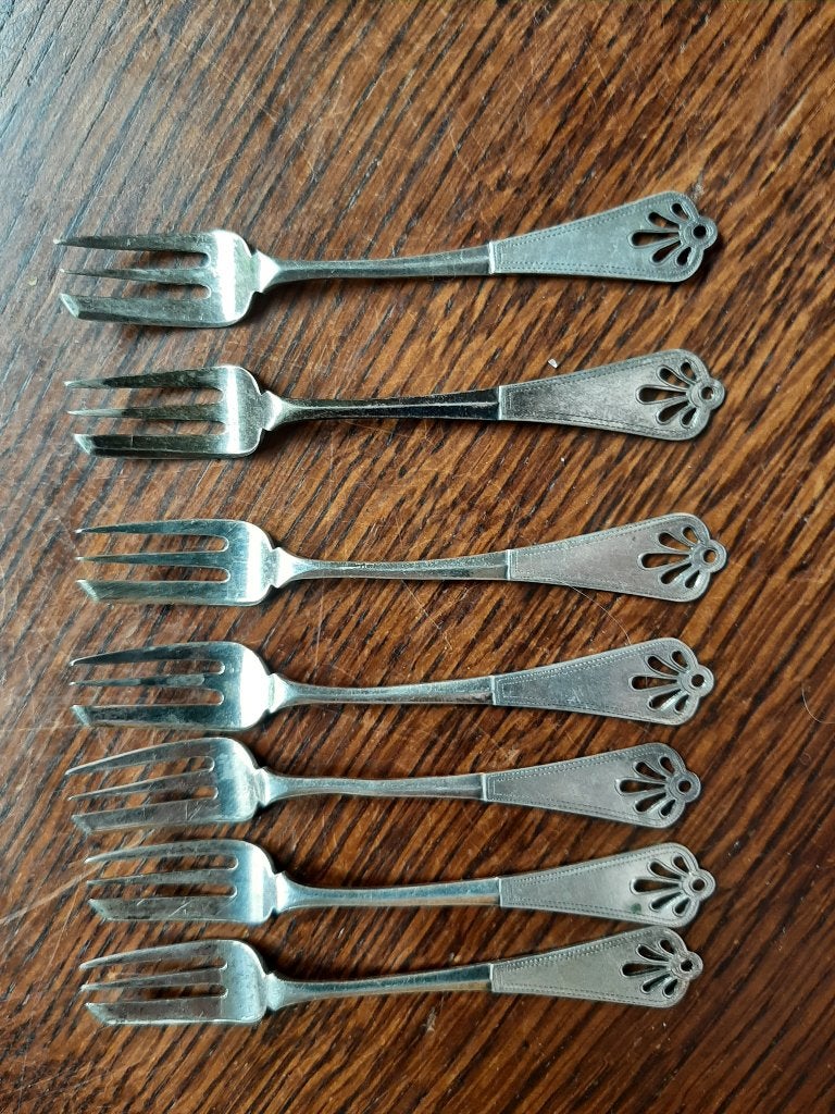 7 stuks antiek zilveren taartvorkjes, Antiek en Kunst, Antiek | Bestek, Ophalen of Verzenden