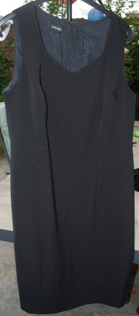 Jurk mouwloos, zwart van Gerry Weber met bolero maat 42, Kleding | Dames, Jurken, Zwart, Maat 42/44 (L), Ophalen of Verzenden
