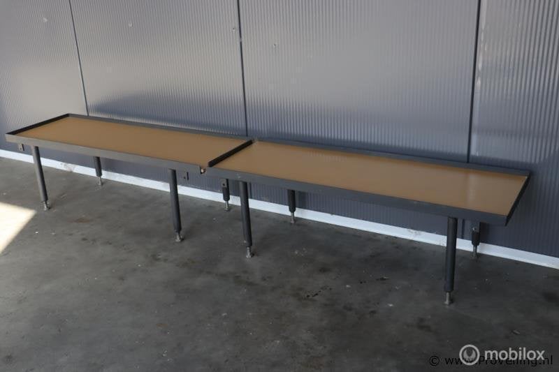 Online Veiling: Werktafel, Gebruikt