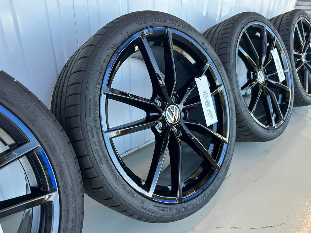 19'' VW Golf 7R GTI Pretoria 5G0601025 Blauw Velgen Hankook, Auto-onderdelen, Banden en Velgen, 19 inch, Gebruikt, Banden en Velgen
