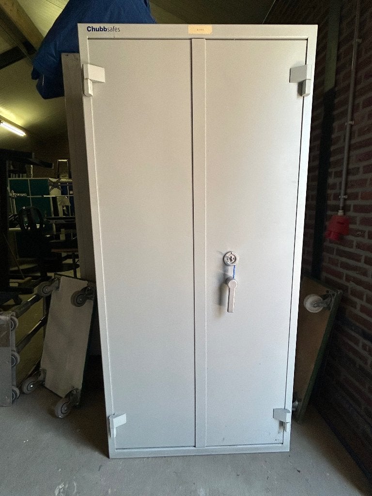 4* diverse kluizen/ waardekast/ opbergkast/ brandkast, Ophalen, Gebruikt, Brandkast