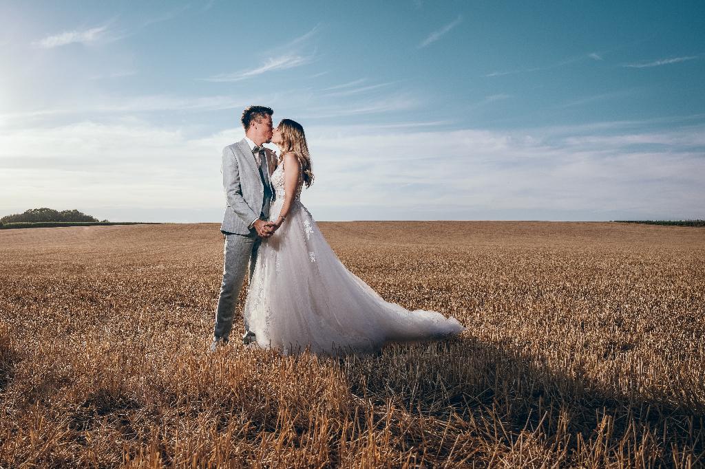 Trouwfotograaf, Bruidsfotograaf Limburg, Komt aan huis, Fotograaf