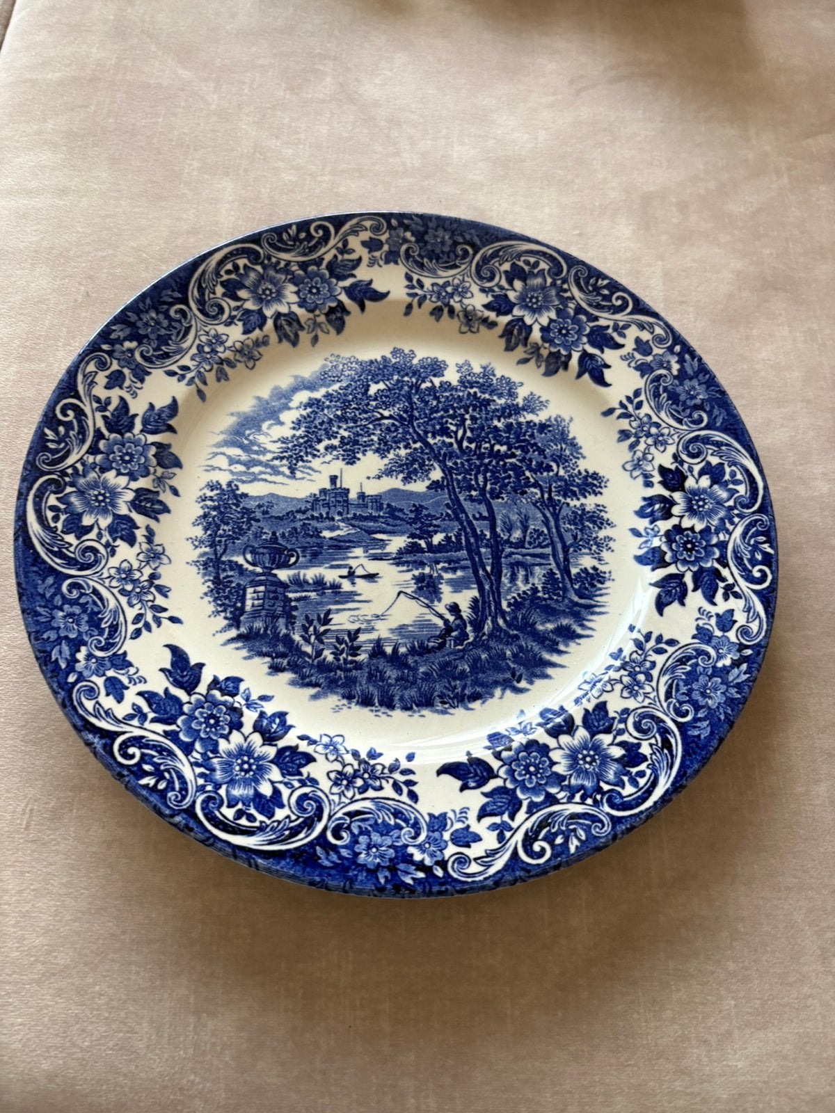 Bord 24.5 cm Broadhurst (Staffordshire, Engeland), Ophalen of Verzenden