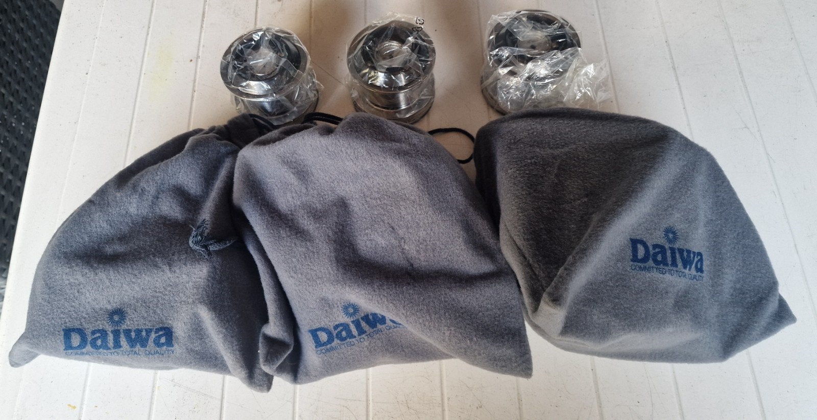 3 Daiwa Infinity-X 5500 BR, Ophalen, Zo goed als nieuw, Molen