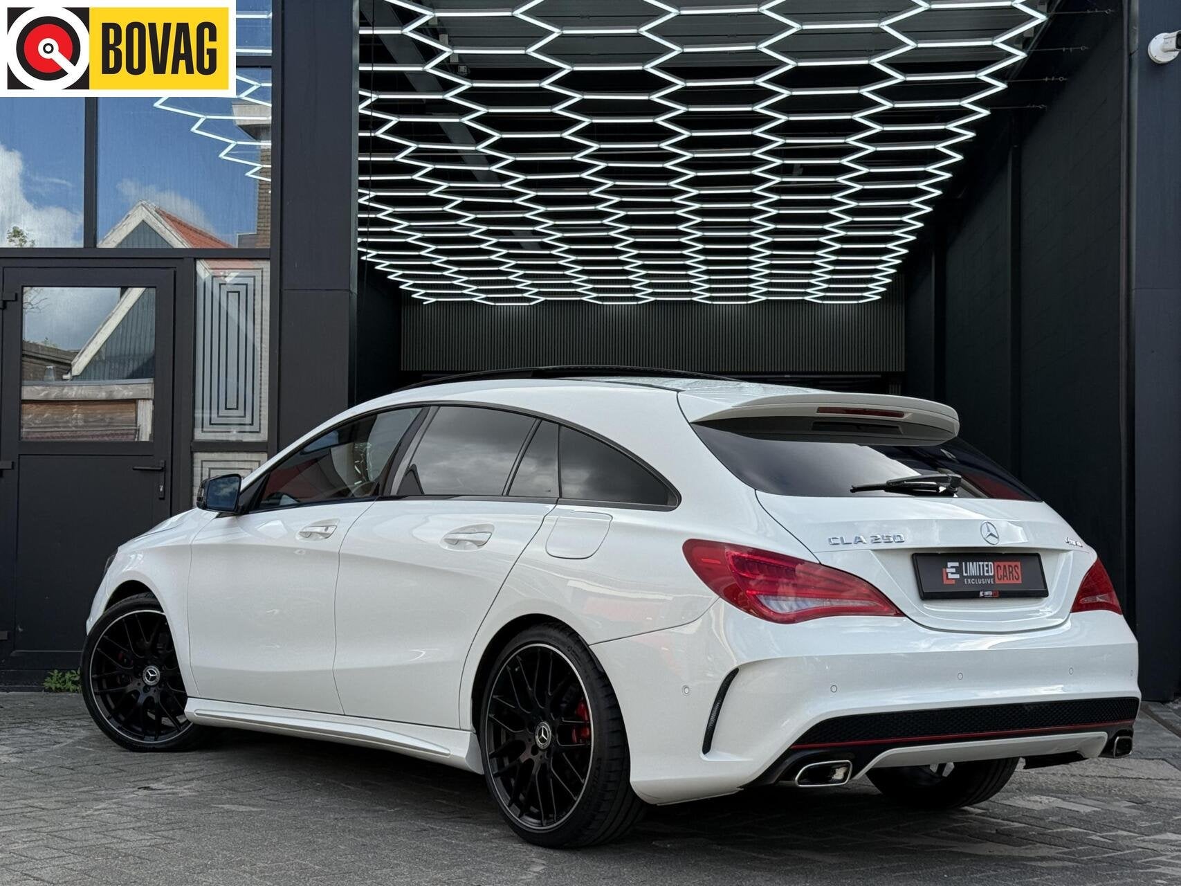 Mercedes CLA-klasse Shooting Brake 250 4MATIC SPORT, Auto's, Automaat, CLA, 15 km/l, Gebruikt