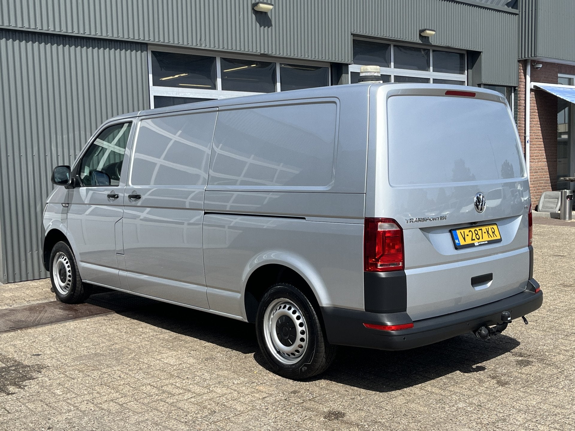 Volkswagen Transporter 2.0 TSI L2H1 Benzine Dubbele Schuifde, Voorwielaandrijving, Stof, Gebruikt, 4 cilinders