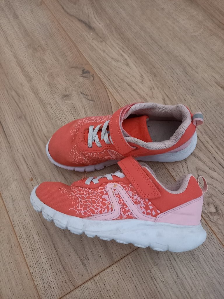 Schoenen maat 32, Kinderen en Baby's, Kinderkleding | Schoenen en Sokken, Ophalen, Gebruikt, Meisje, Sportschoenen