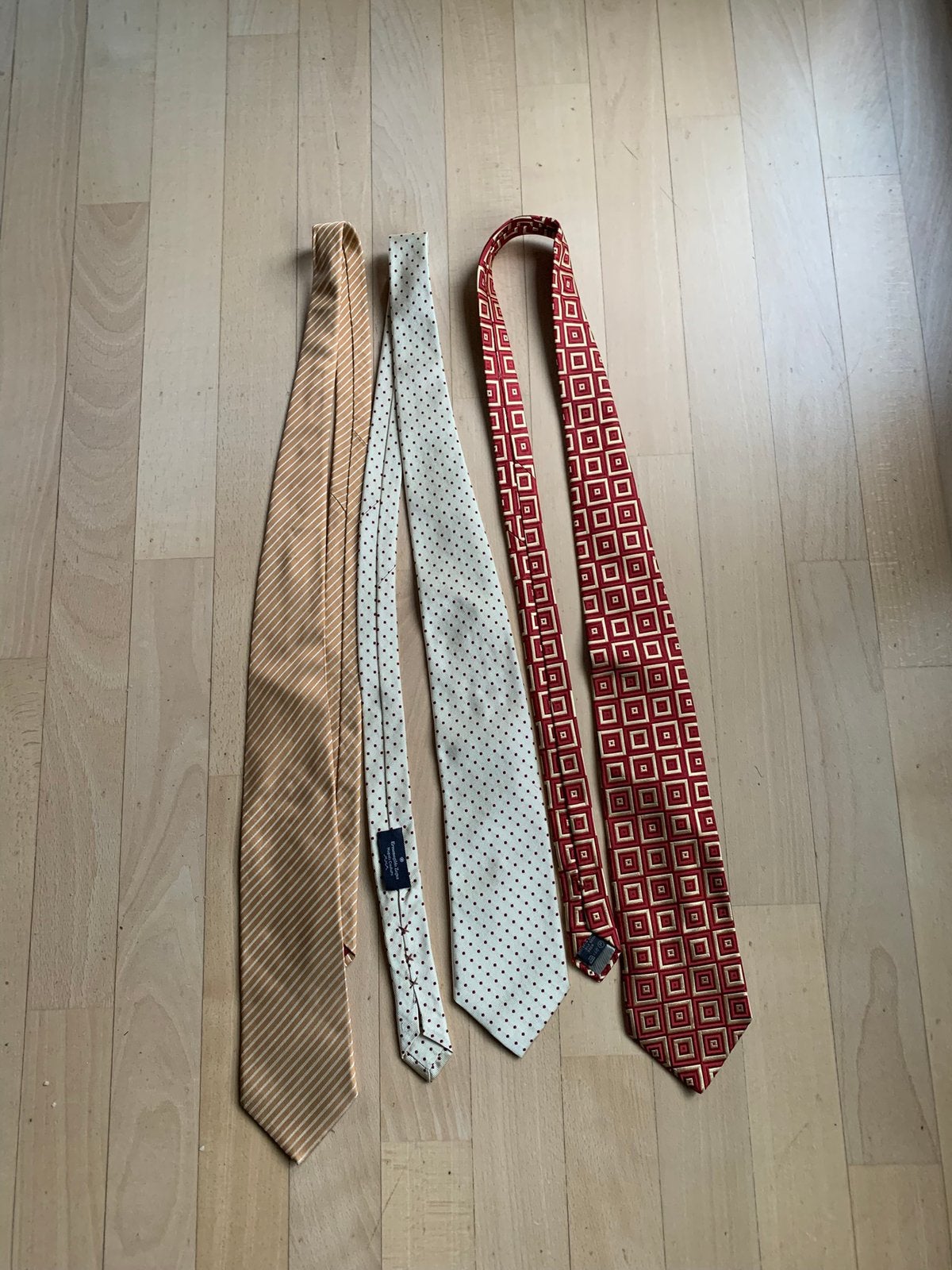 3 nieuwe zijden stropdassen van Zegna., Ophalen of Verzenden, Nieuw, Overige kleuren, Met patroon