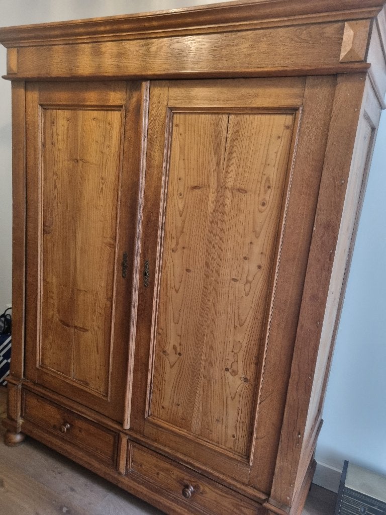 mooie oude antieke kast, Ophalen