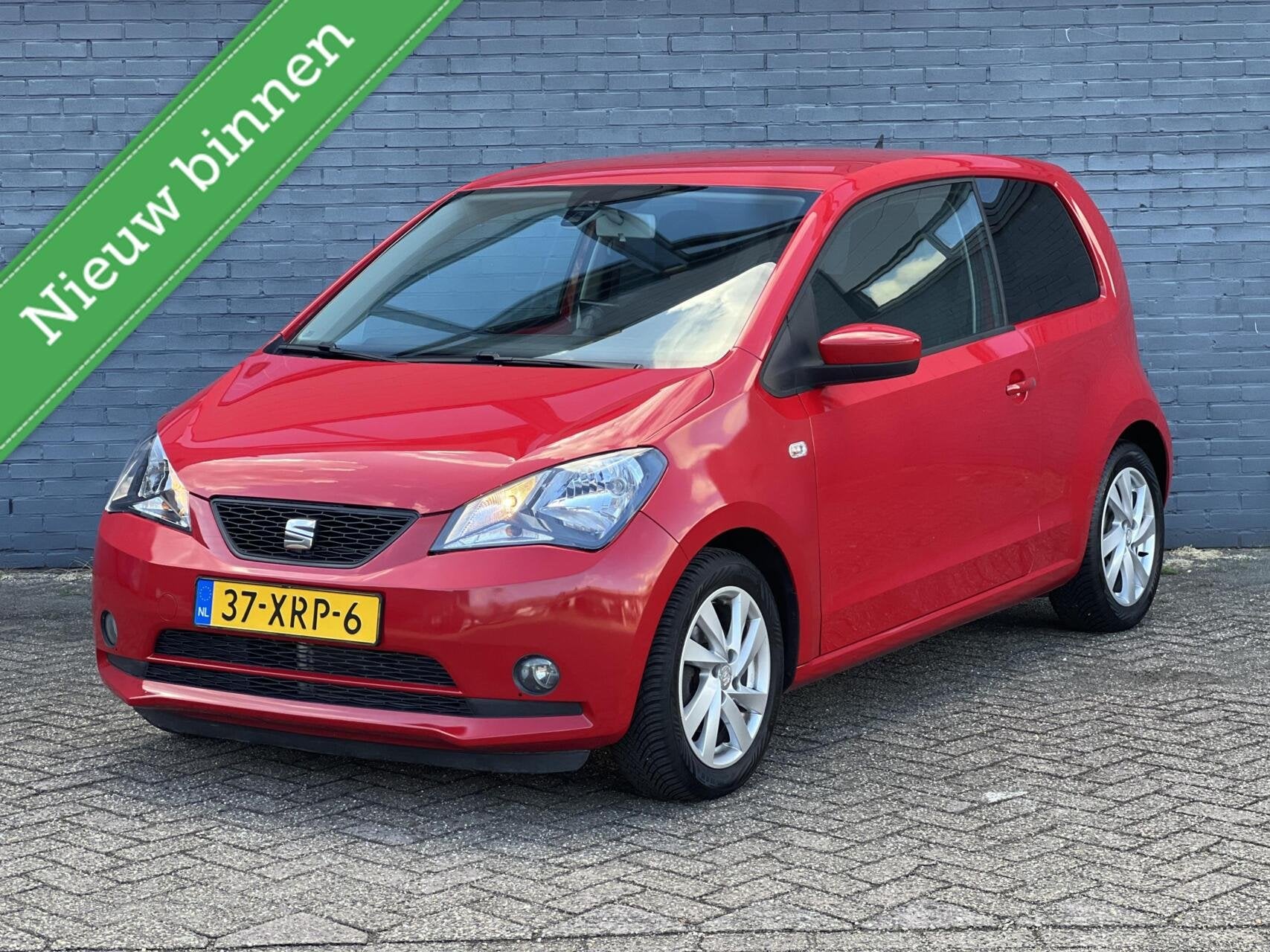 Seat Mii 1.0 Style Sport Nieuwe Apk Airco Navi LM Velgen, Auto's, Voorwielaandrijving, Gebruikt, 840 kg, Mii