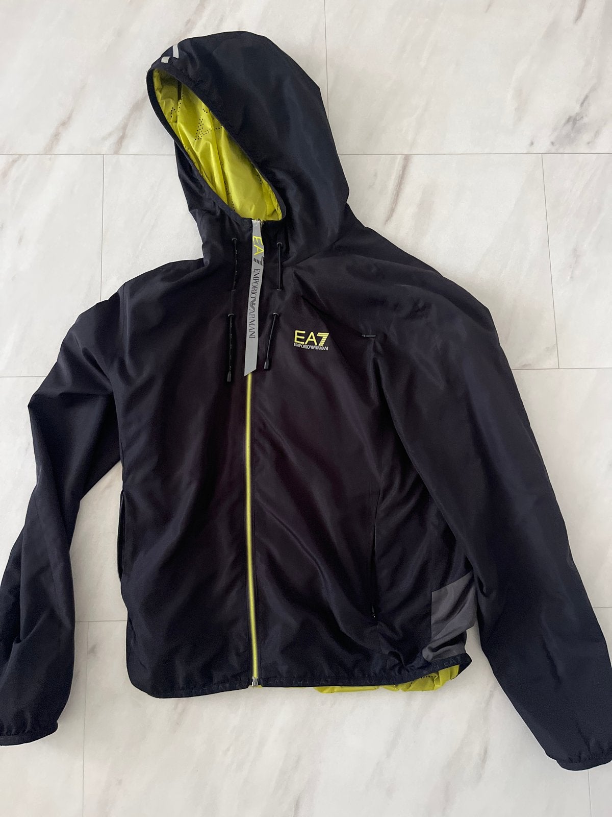 EA7 Emporio Armani Windjack Zwart Maat S, Kleding | Heren, Ophalen, Zo goed als nieuw, Maat 46 (S) of kleiner, Zwart