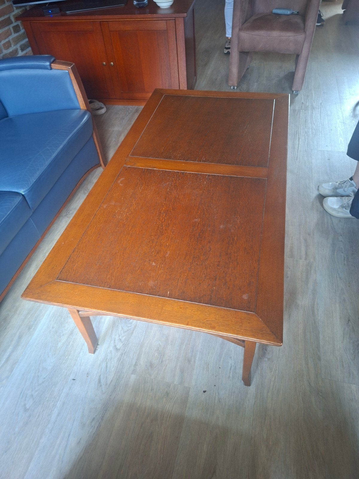 salon tafels, Ophalen