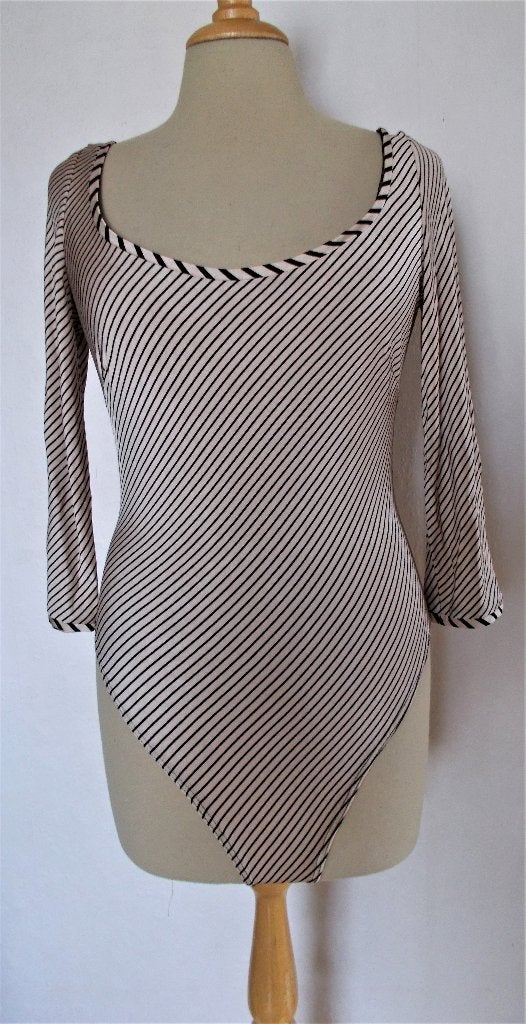 Body/top van dure merk Jiki Monte-Carlo Creations! 40, Kleding | Dames, Maat 38/40 (M), Overige kleuren, Verzenden, Zo goed als nieuw
