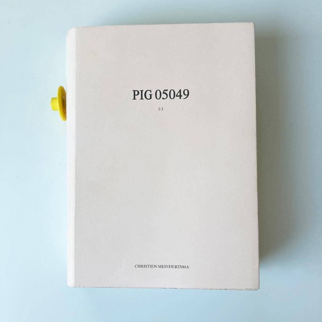Christien Meindertsma, Pig 05049, design boek, Boeken, Gelezen, Christien Meindertsma, Ophalen of Verzenden, Overige onderwerpen