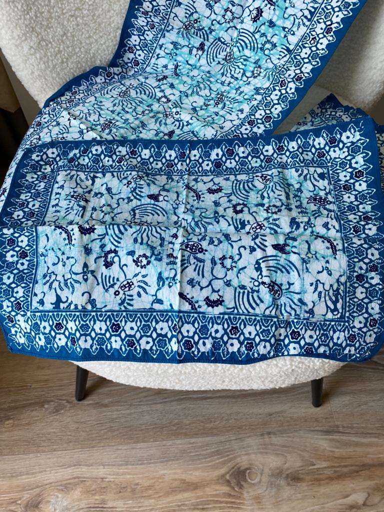 handpainted batik set, Hobby en Vrije tijd, Blauw, Ophalen of Verzenden, Zo goed als nieuw, 30 tot 120 cm