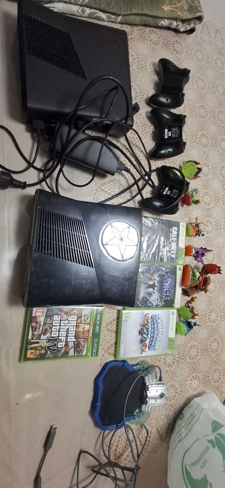 2x Xbox 360 250GB met games, 3 controllers en Skylanders, Ophalen of Verzenden, Met 3 controllers of meer, 250 GB, Gebruikt