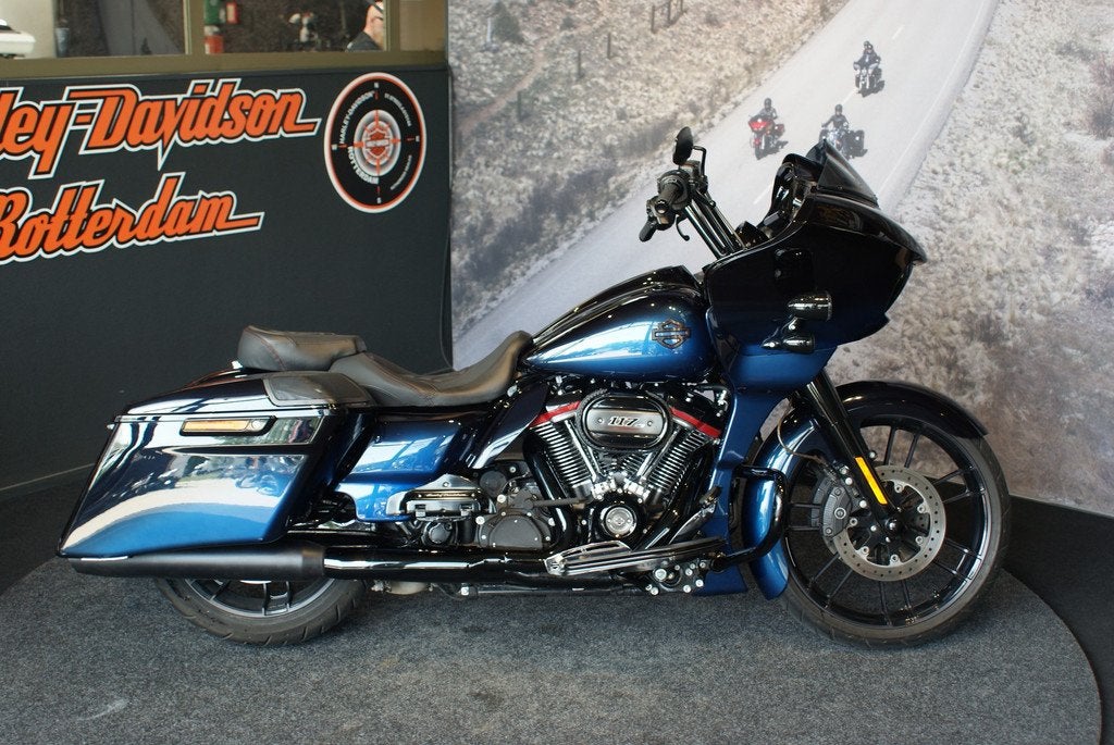 Harley-Davidson FLTRXSE CVO ROAD GLIDE (bj 2019), Laan van Vredenoord 33
2289 DA  RIJSWIJK, NL, Bedrijf, Overig, Sales@harleydavidsonrotterdam.nl