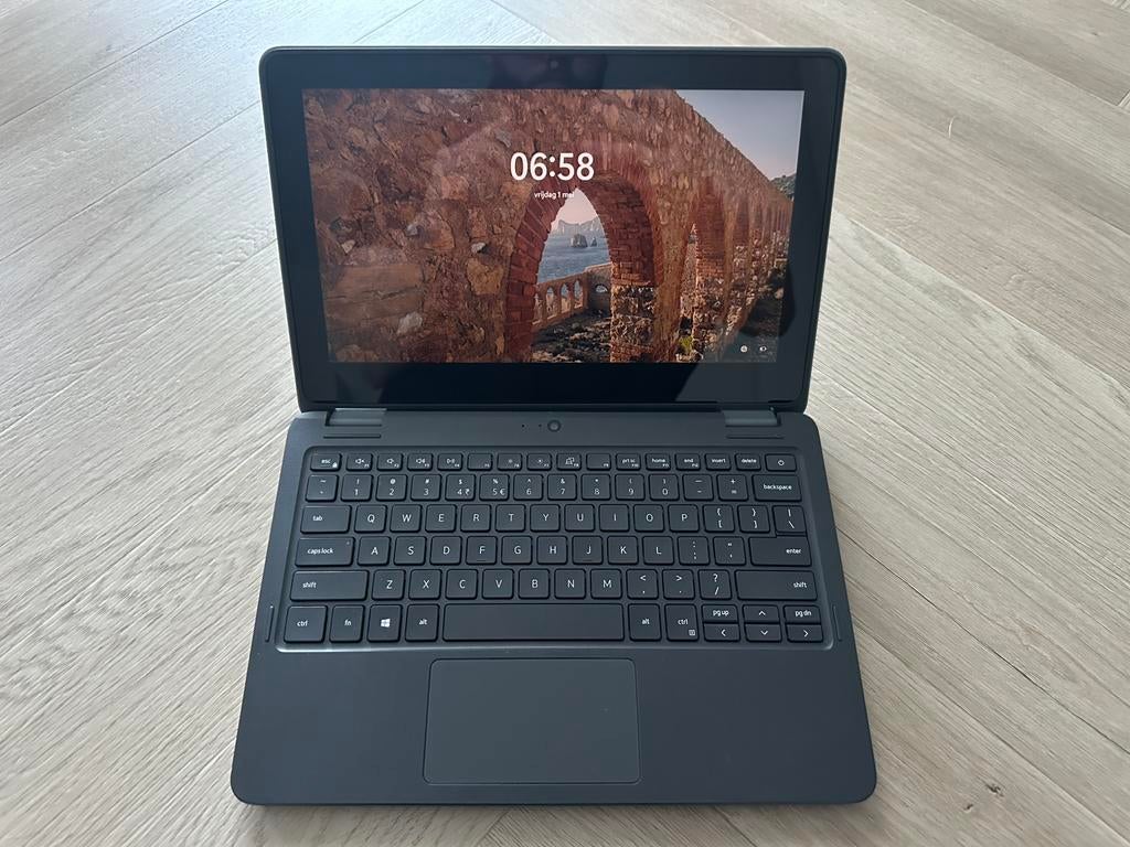 Partij 2-in-1 laptops te koop – ideaal voor school/werk!, Computers en Software, Windows Laptops, Ophalen of Verzenden, Gebruikt