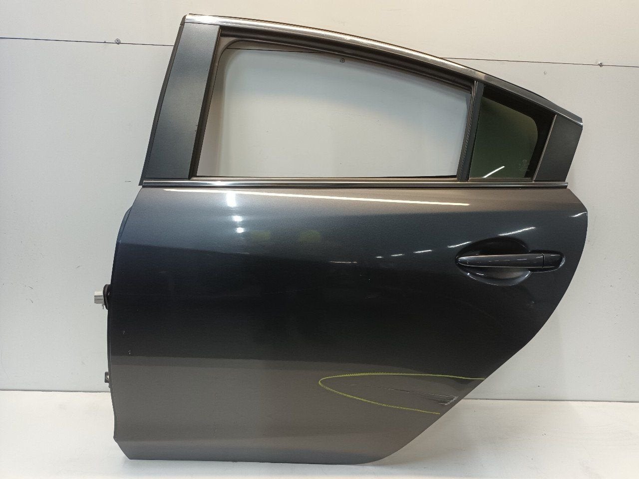 Portier links achter Mazda 6, Onderdelen@venauto.nl, Van der Ven Autorecycling B.V., Gebruikt, Ettenseweg 76, 4706 PB Roosendaal, The Netherlands