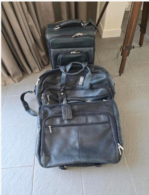 Gezocht: Volvo "For Life" trolley, Ophalen of Verzenden, Zo goed als nieuw, 30 cm of meer