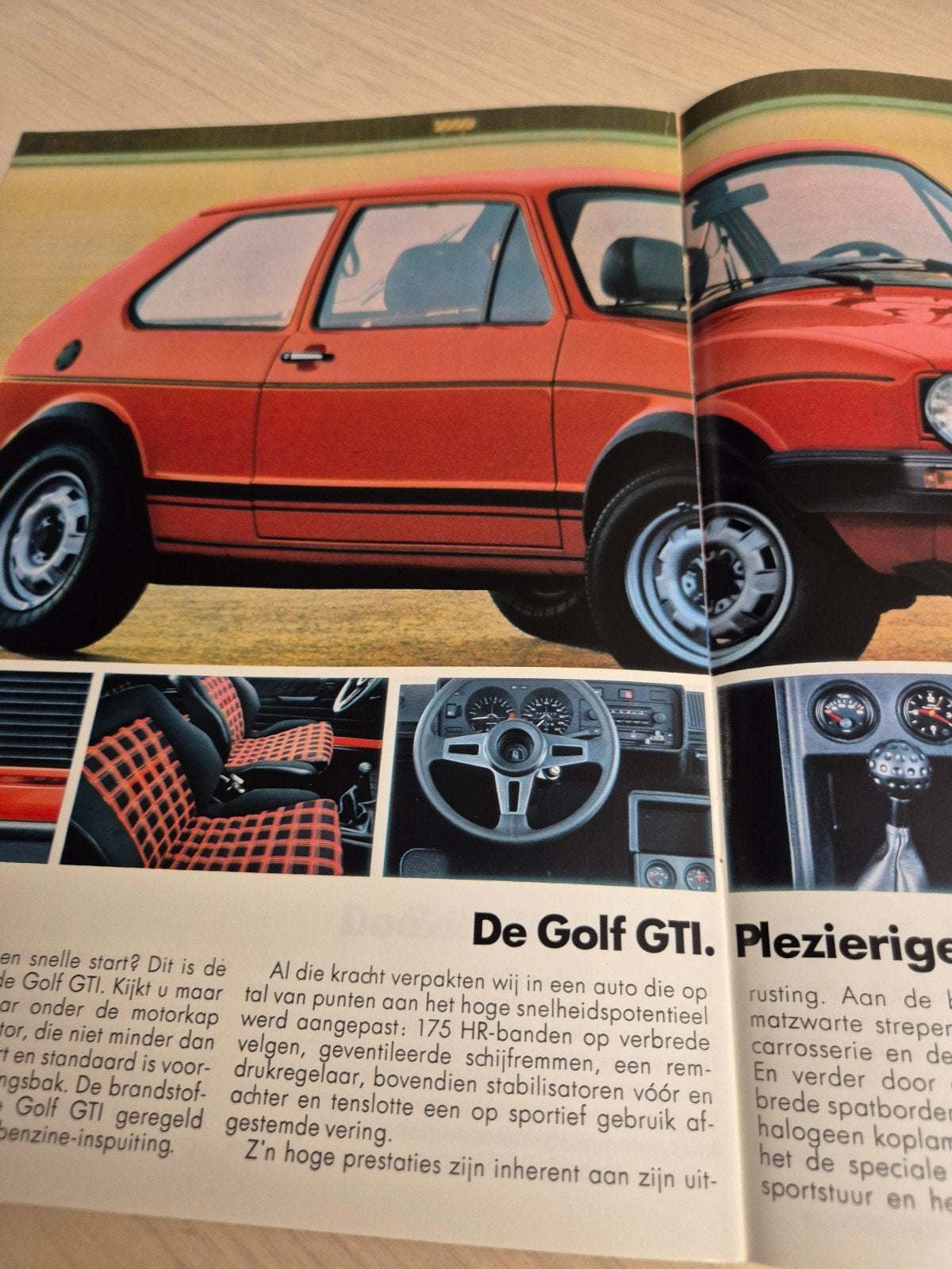 1980 dikke Nederlandse Volkswagen Golf 1 folder óók kleuren, Ophalen of Verzenden, Zo goed als nieuw, Volkswagen