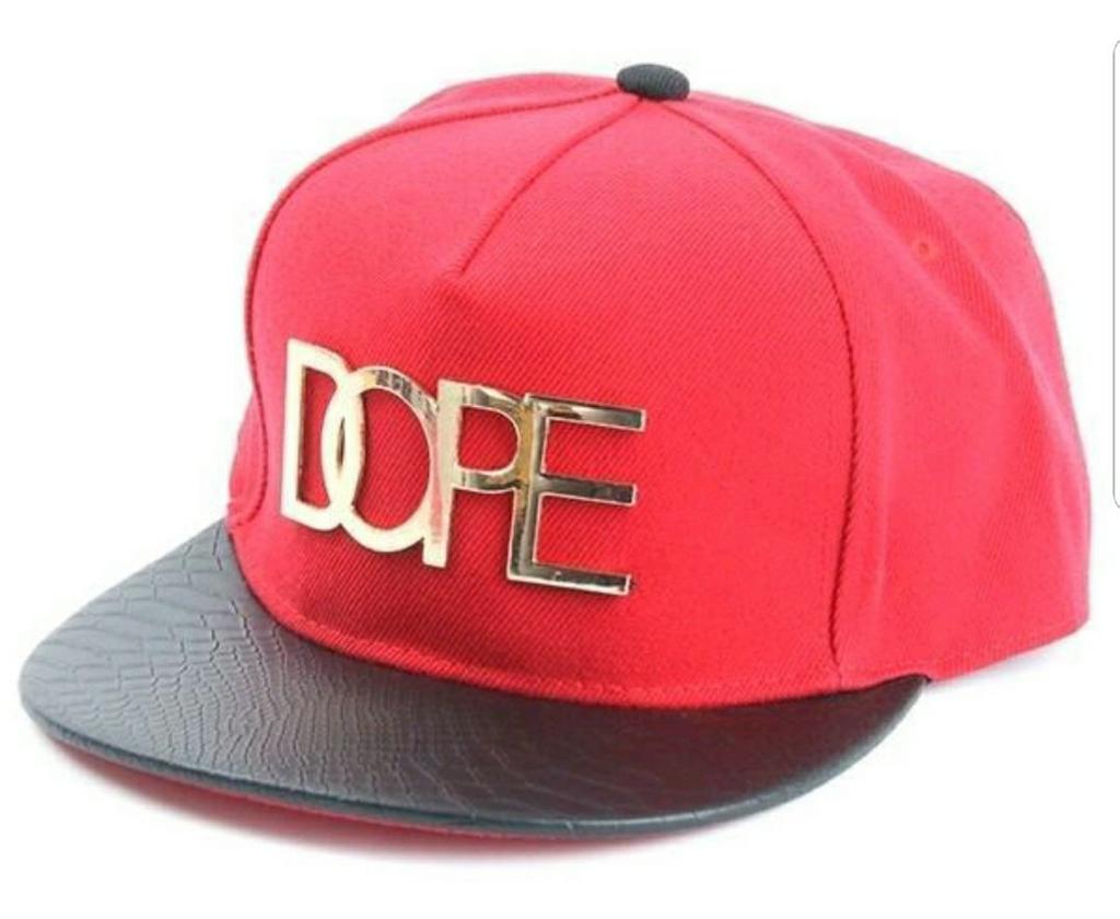 Te koop rood zwarte dope baseball cap pet nieuw de mooiste m, Ophalen of Verzenden, Nieuw, One size fits all, Pet