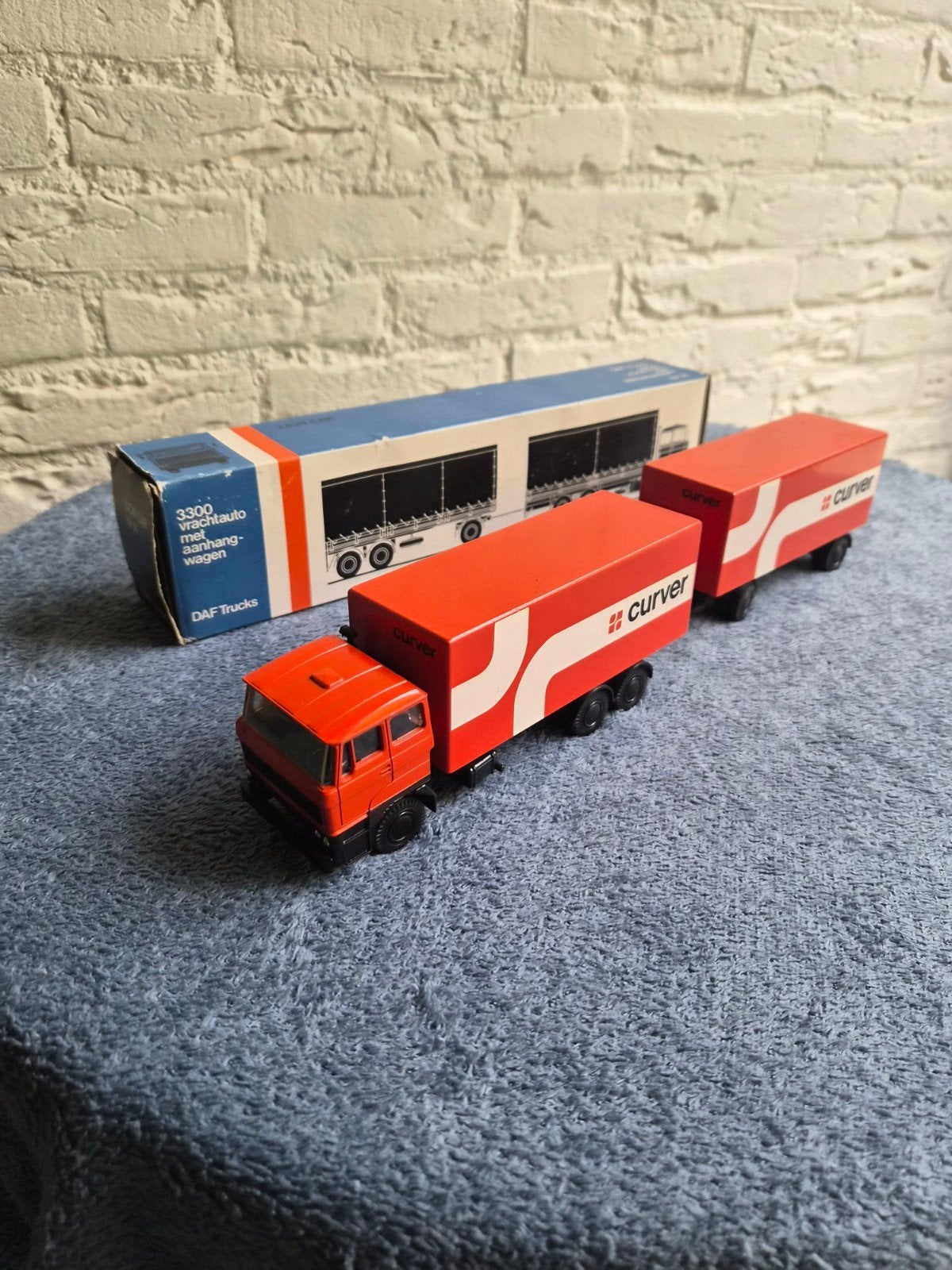 Lion Car DAF Trucks 3300 met aanhangwagen Curver, Ophalen of Verzenden, Gebruikt