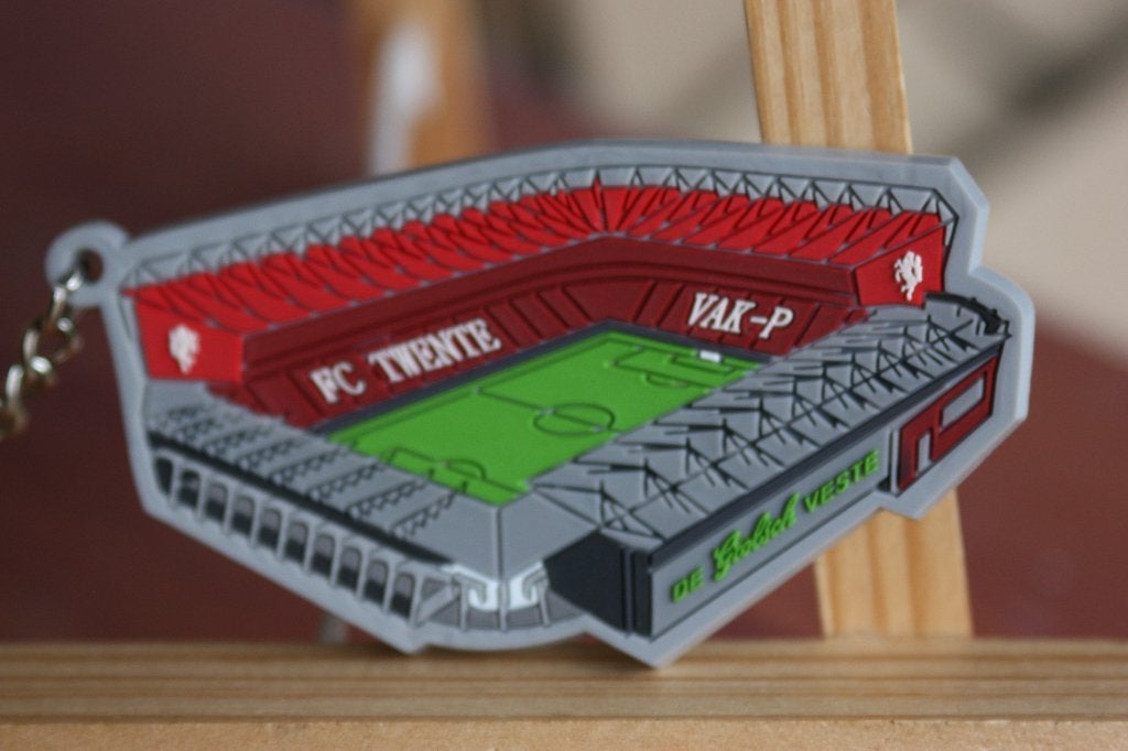 FC Twente sleutelhanger Vak P De Grolsch veste ZGAN, Ophalen of Verzenden, Zo goed als nieuw, Sport
