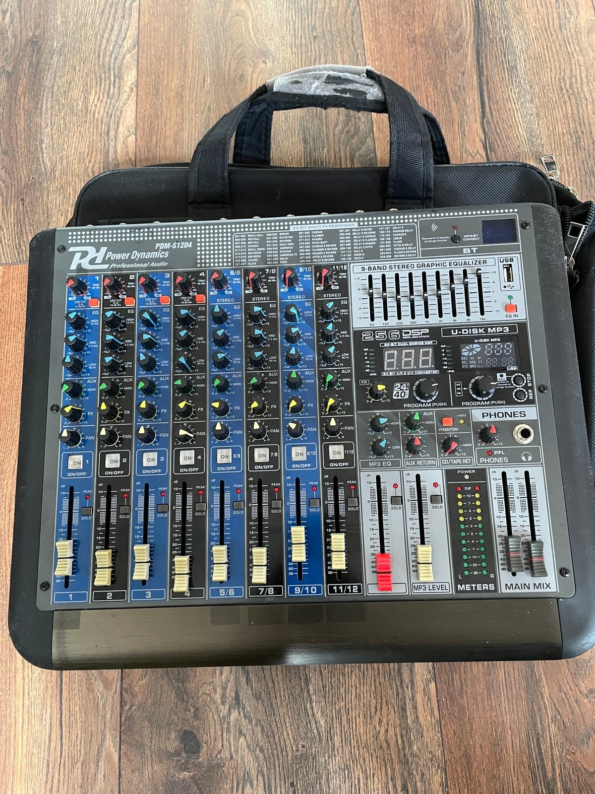 PD.powerdynamics mengtafel.., Muziek en Instrumenten, Mengpanelen, Ophalen of Verzenden, Gebruikt, 5 tot 10 kanalen, Microfooningang