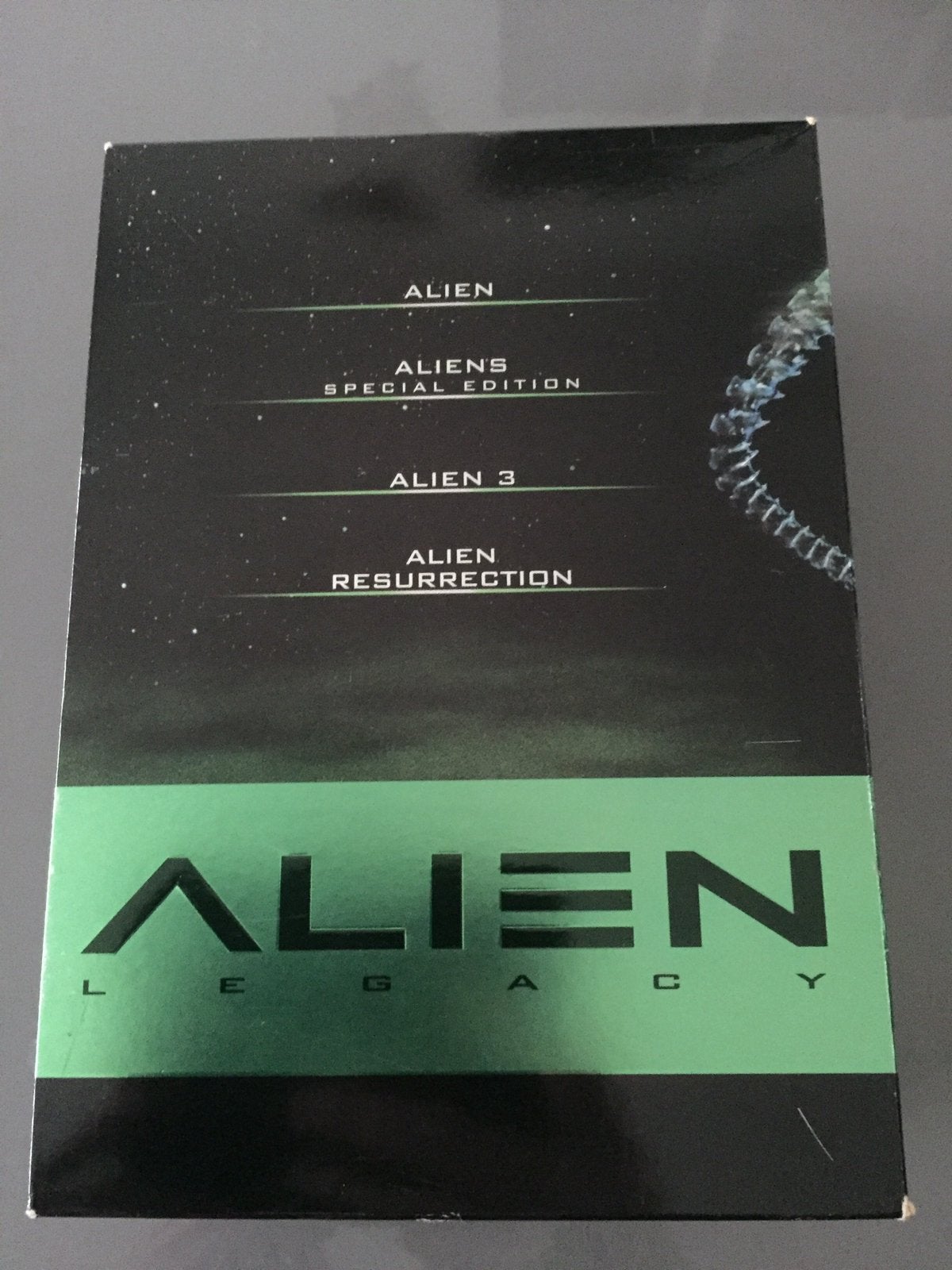 Dvd box alien seizoen 1 t/m 3 en resurrection., Vanaf 16 jaar, Ophalen, Gebruikt