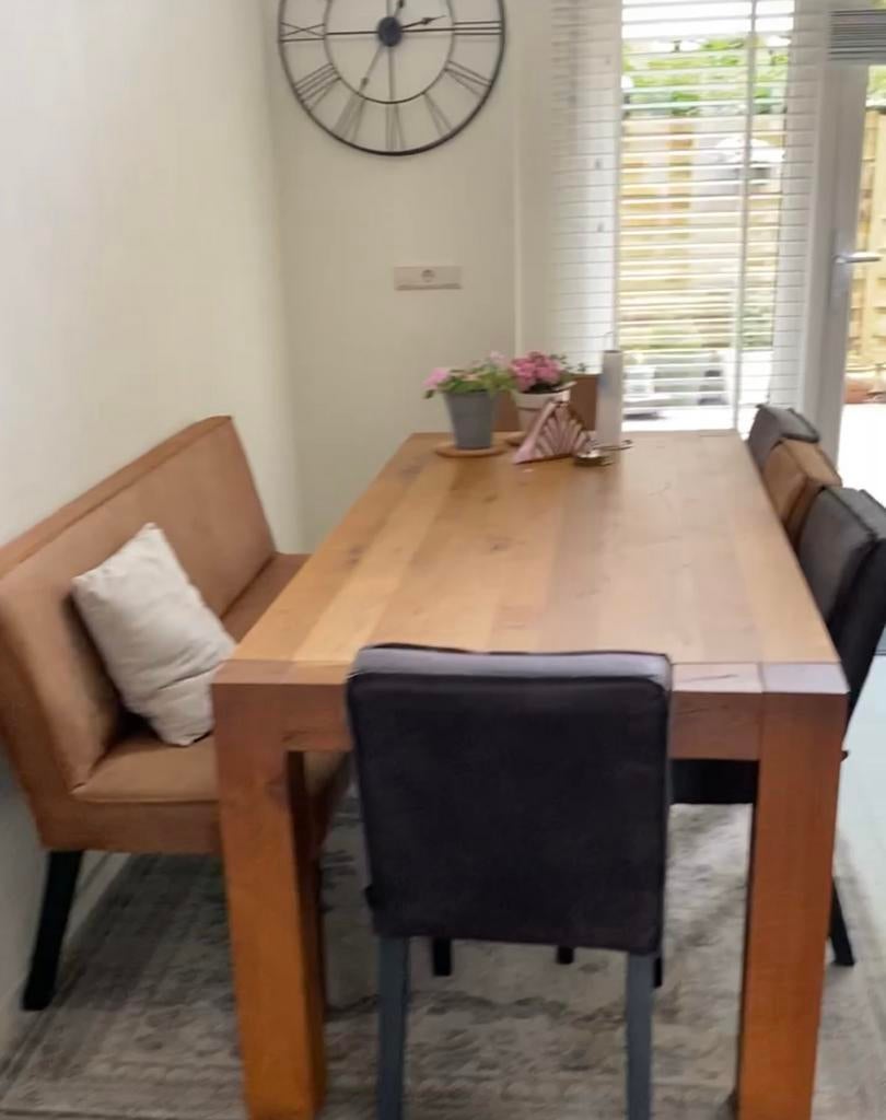 Eet tafel te koop met lange stoel bank, Ophalen of Verzenden, Zo goed als nieuw, 4 tot 6 stoelen