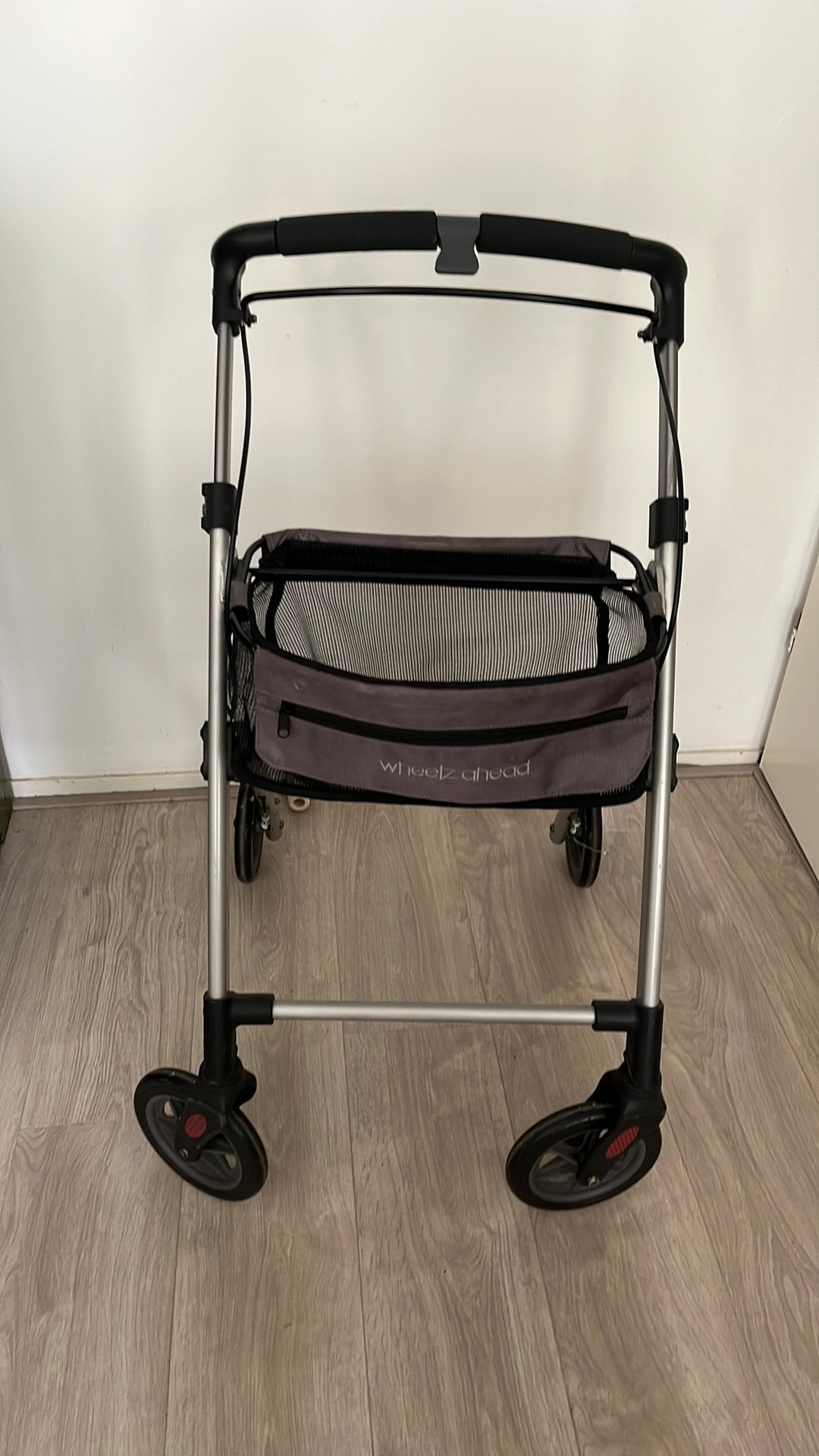 Wheelz ahead binnen rollator, Ophalen, Lichtgewicht, Zo goed als nieuw