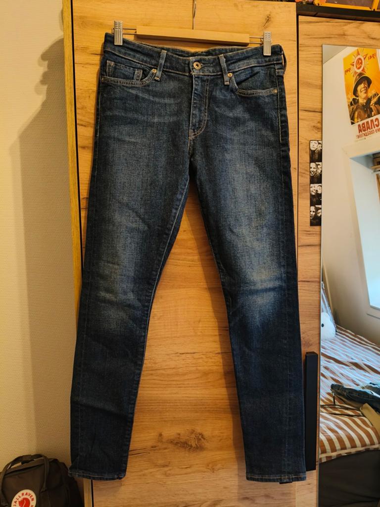 Prachtige Levi's Made & Crafted 711 skinny jeans – W29/L30, Blauw, Ophalen of Verzenden, Zo goed als nieuw, W28 - W29 (confectie 36)
