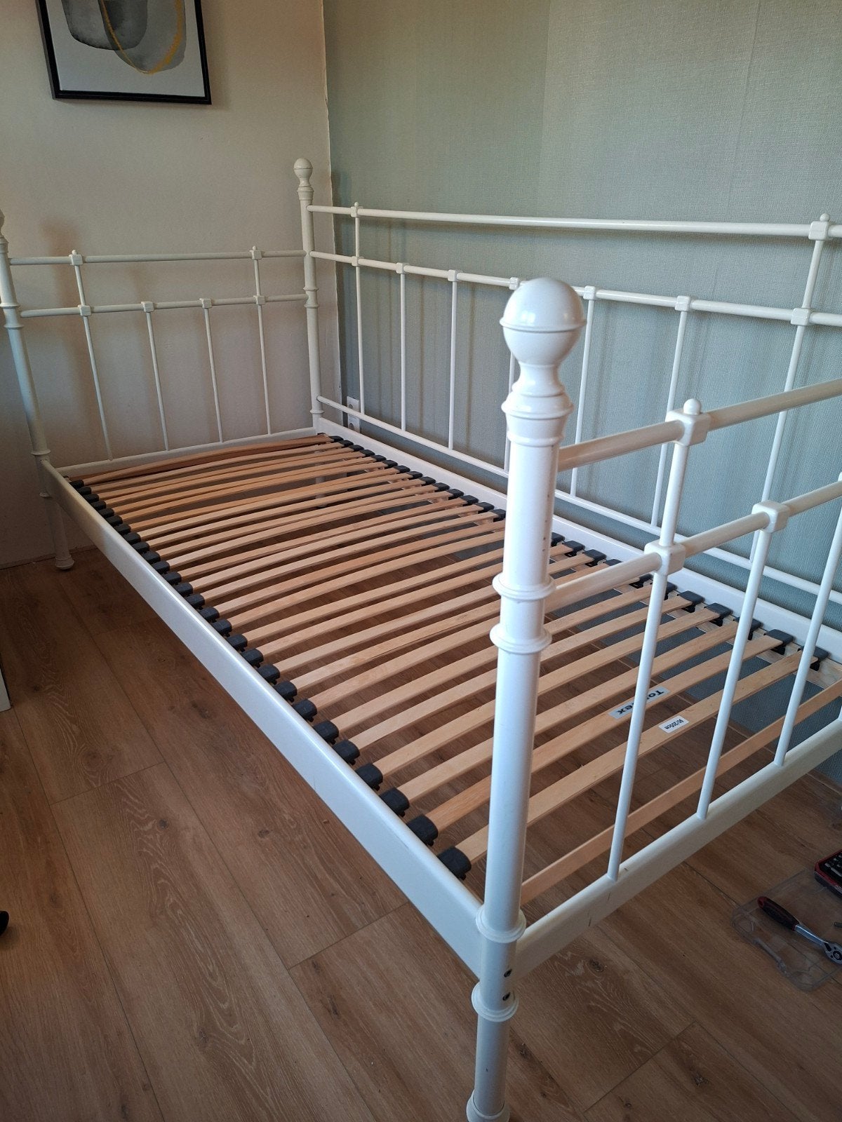 Wit metalen bedframe / ledikant met lattenbodem (90x200 cm), Huis en Inrichting, Slaapkamer | Bedden, Ophalen, Gebruikt, 90 cm