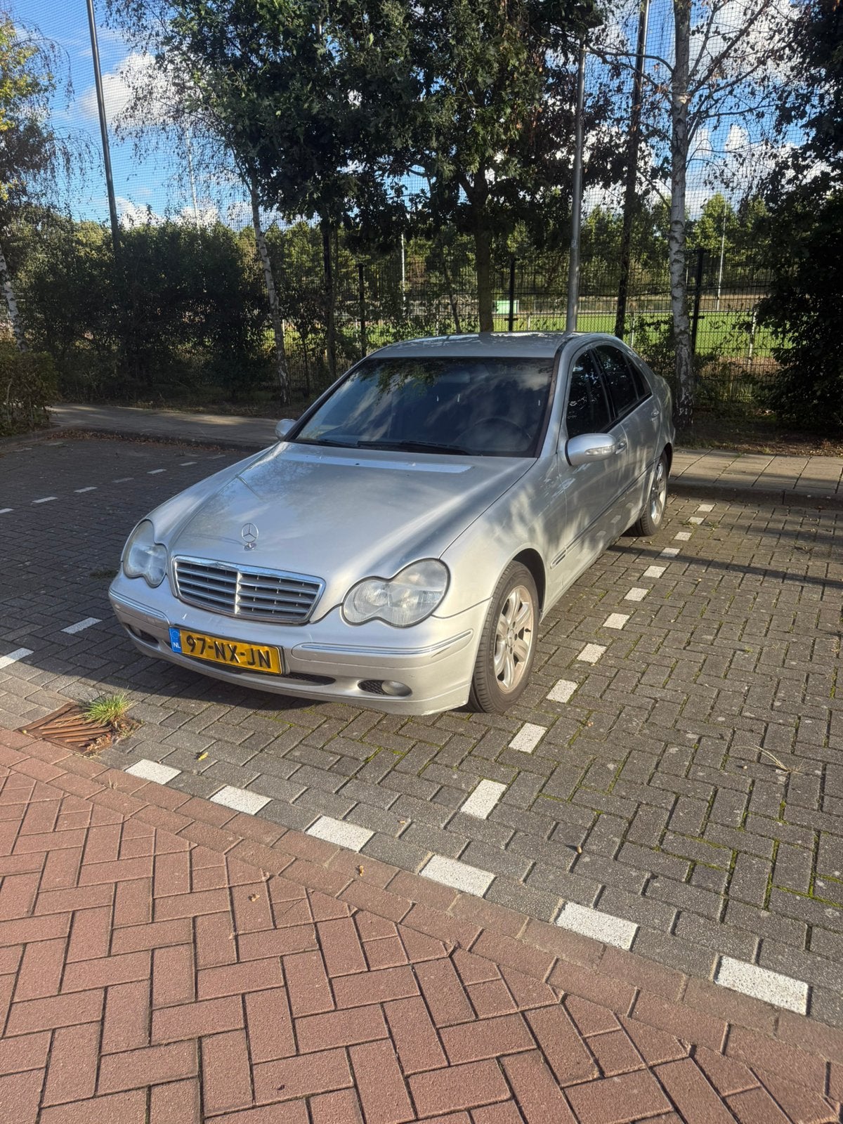Mercedes-Benz C-Klasse 2.2 CDI C220 Sedan AUT 2004 Grijs, Automaat, Achterwielaandrijving, 1445 kg, Origineel Nederlands