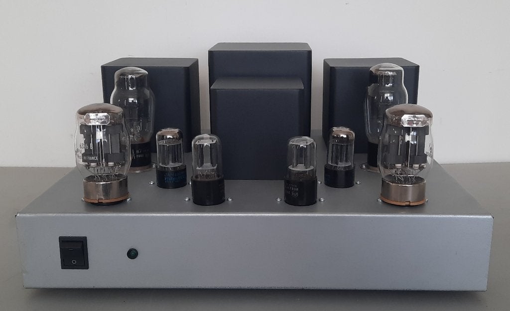 2x30W stereo versterker met eindtriodes, Ophalen, Versterker