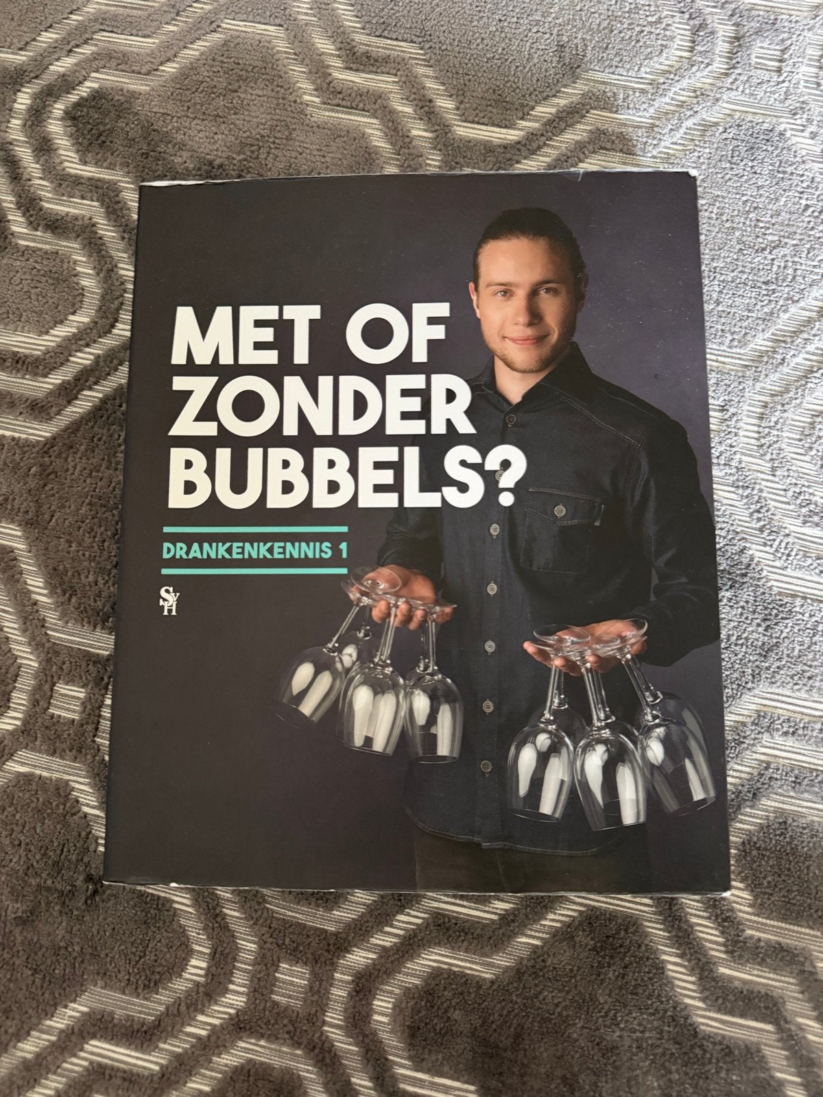Met of zonder bubbels? Drankenkennis 1 SVH, Boeken, Ophalen of Verzenden, Gelezen, Overige niveaus, Nederlands