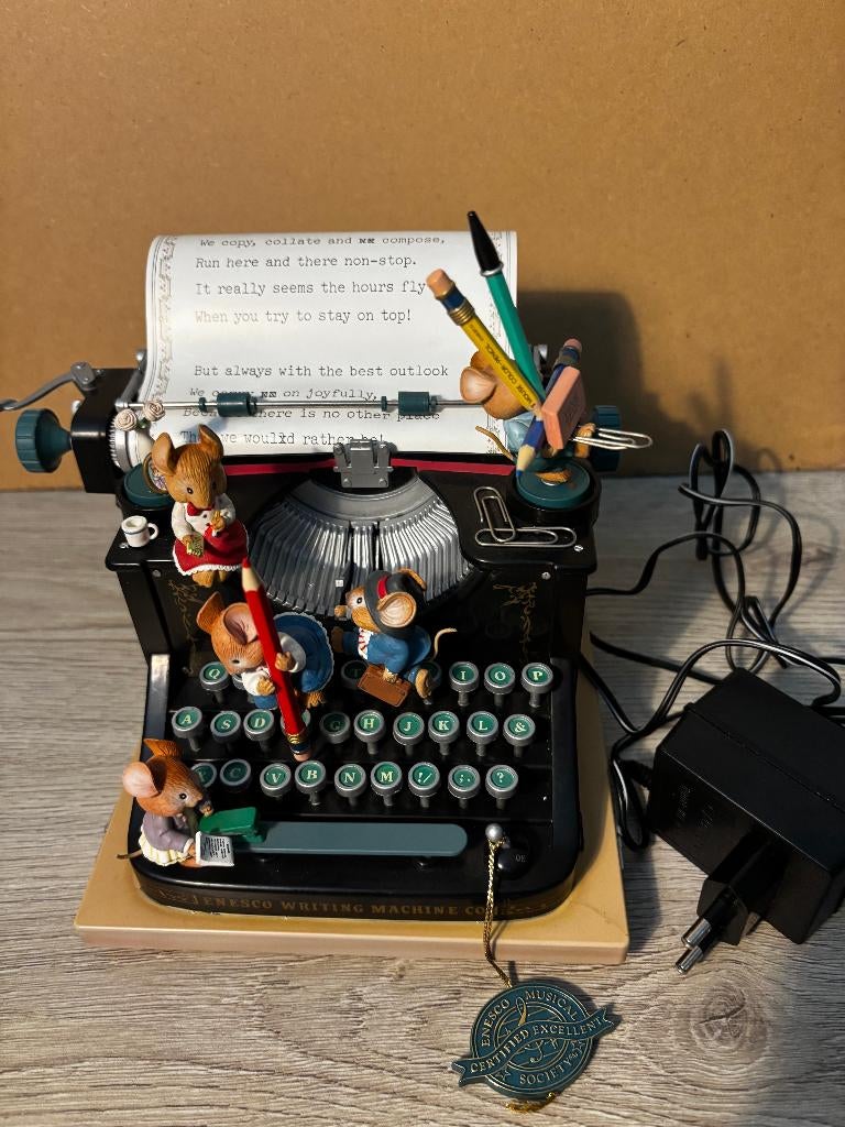 ENESCO speeldoos TYPEMACHINE, Ophalen