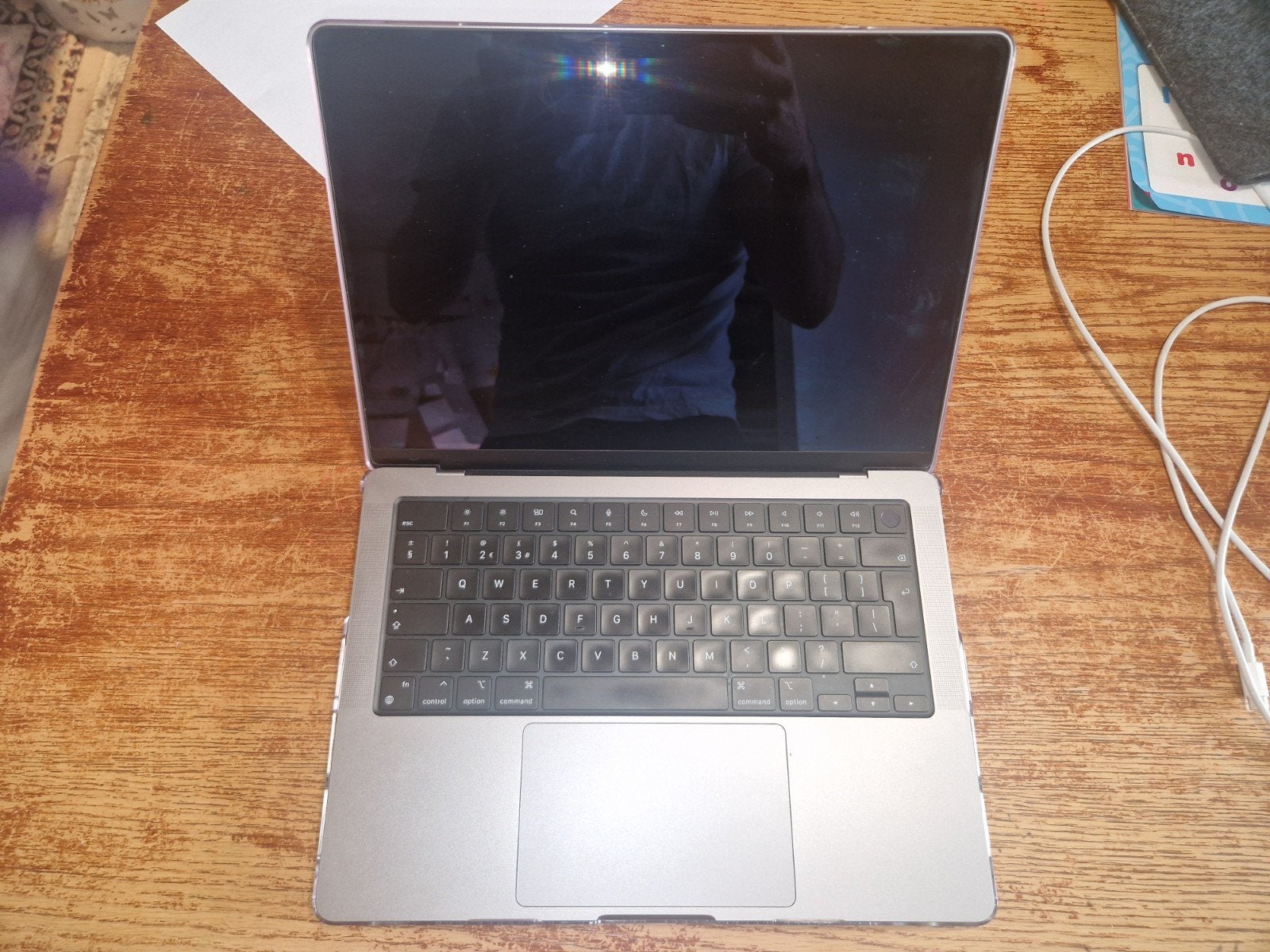 Foto 6 van MacBook Pro M1 2021 14 inch 16GB/512GB - Zo goed als nieuw