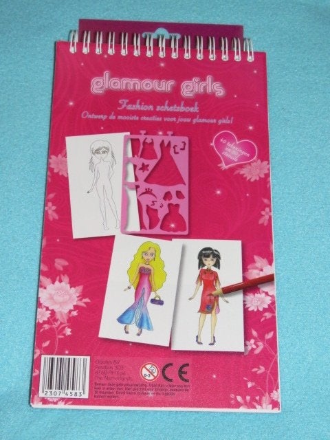 Nieuw Glamour Girls Fashion Schetsboek, mode ontwerpen, Ophalen of Verzenden, Nieuw, Papier, Schets- of Tekenboek